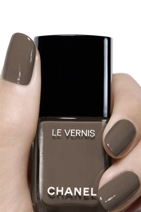 vernis chanel brun fume|chanel le vernis nails.